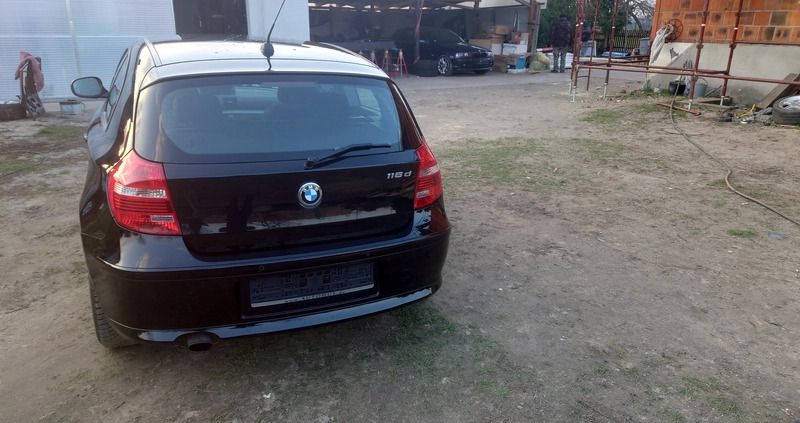 BMW Seria 1 cena 18500 przebieg: 259600, rok produkcji 2011 z Sławno małe 56